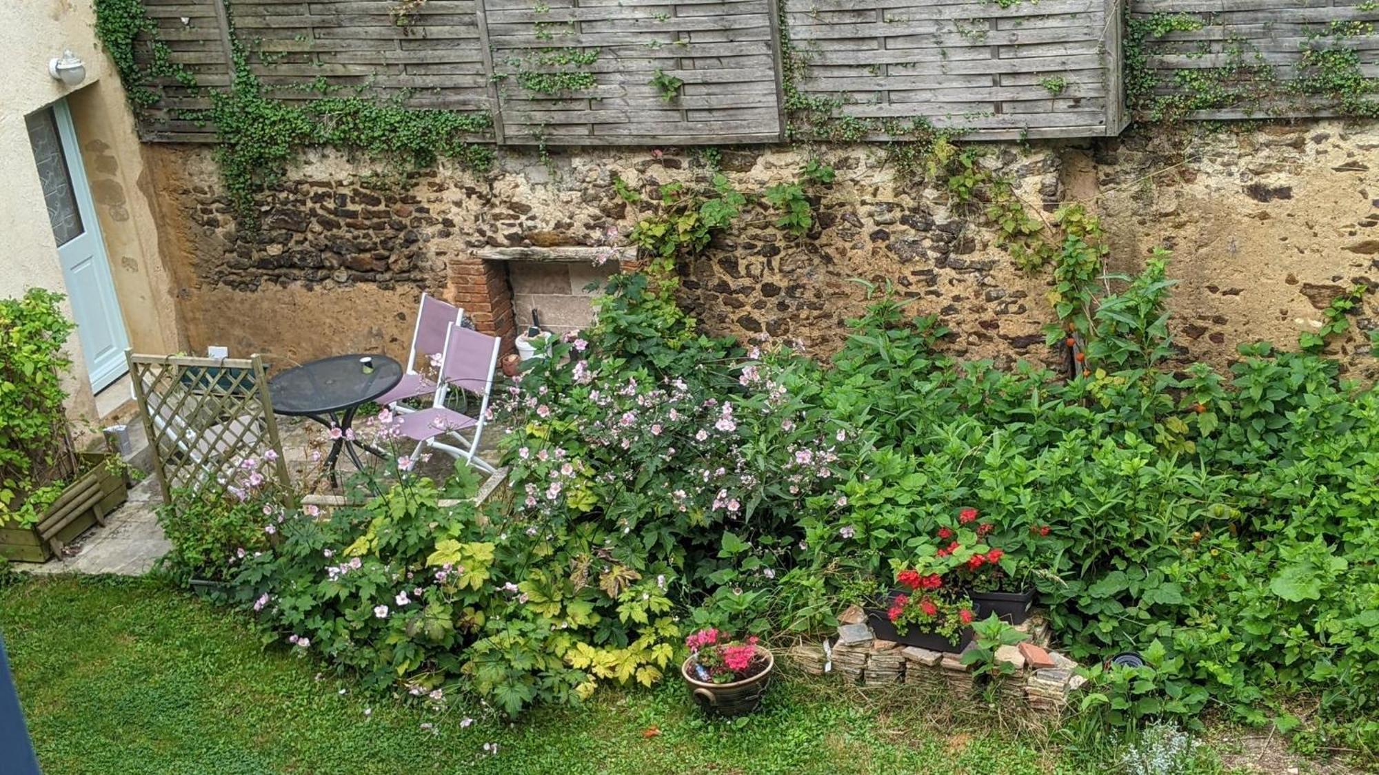 La Maison D'A Cote Saint-Amand-en-Puisaye Ngoại thất bức ảnh